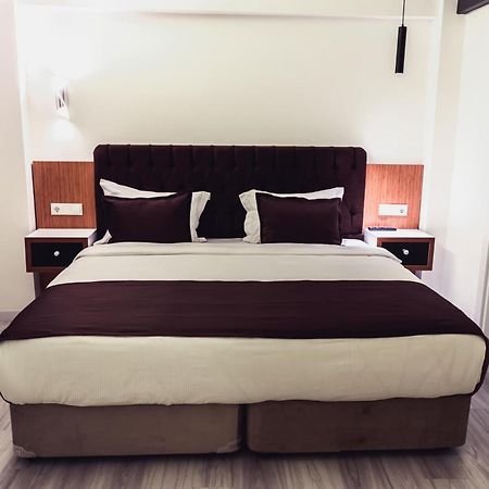 Tymbris Hotel Ескишехир Екстериор снимка